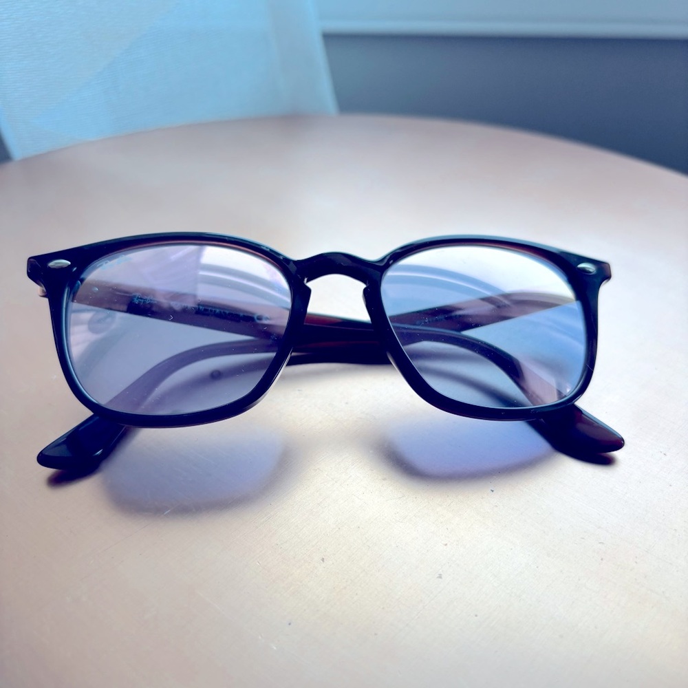 Ray-Ban Black Sunglasses RB 4258